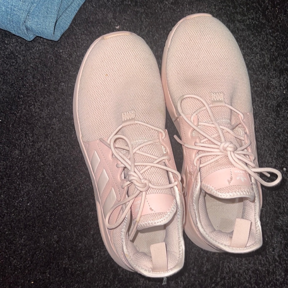 Adidas tennis shoes